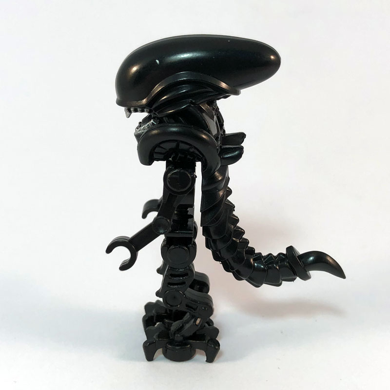 Alien Xenomorph Minifig – Side