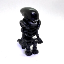 Xenomorph minifig short legs