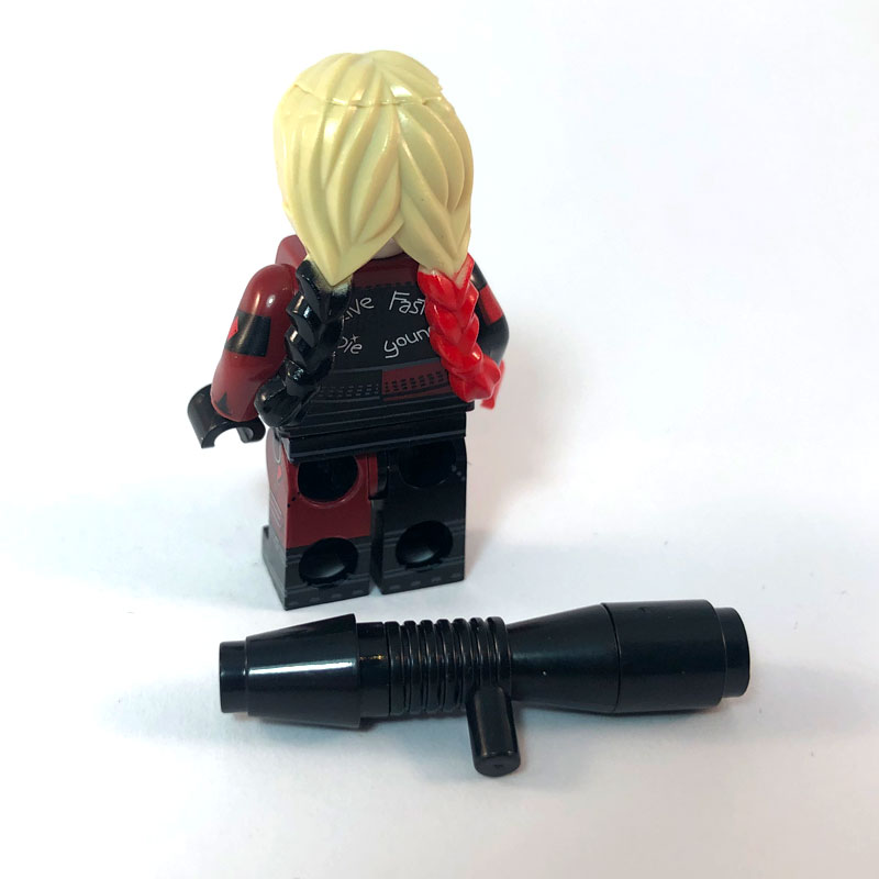 Harley Quinn Suicide Squad 2 Minifig – back