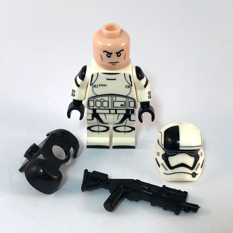 Stormtrooper Executioner First Order Armoured – Accessories