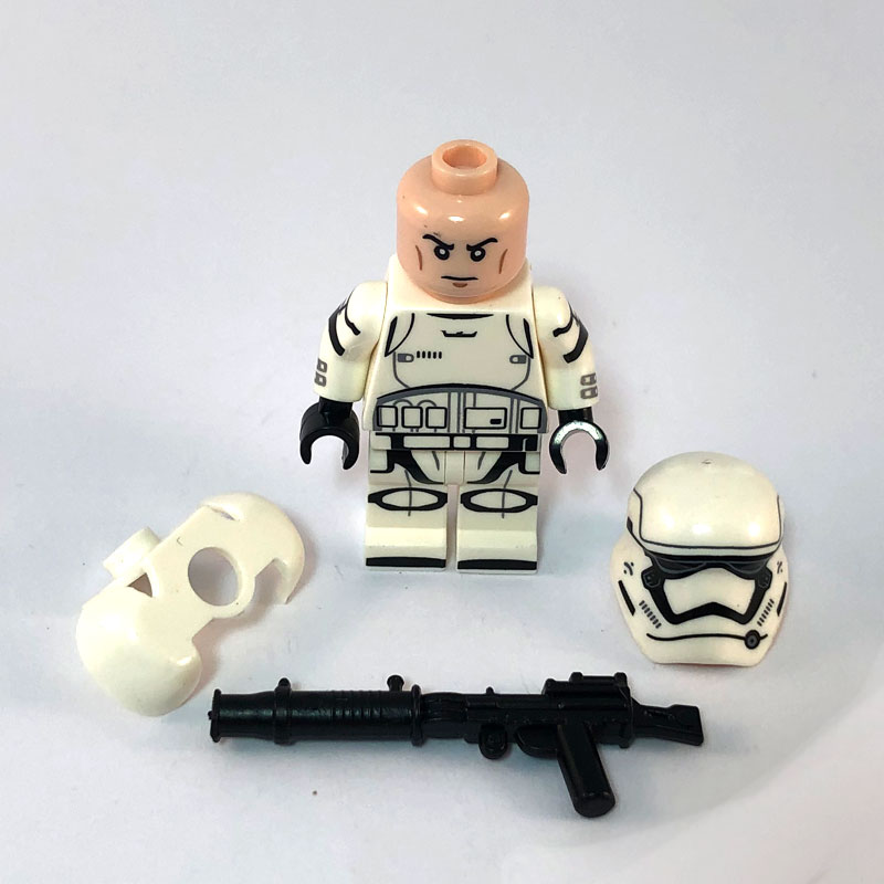 Stormtrooper First Order Armoured – Accessories