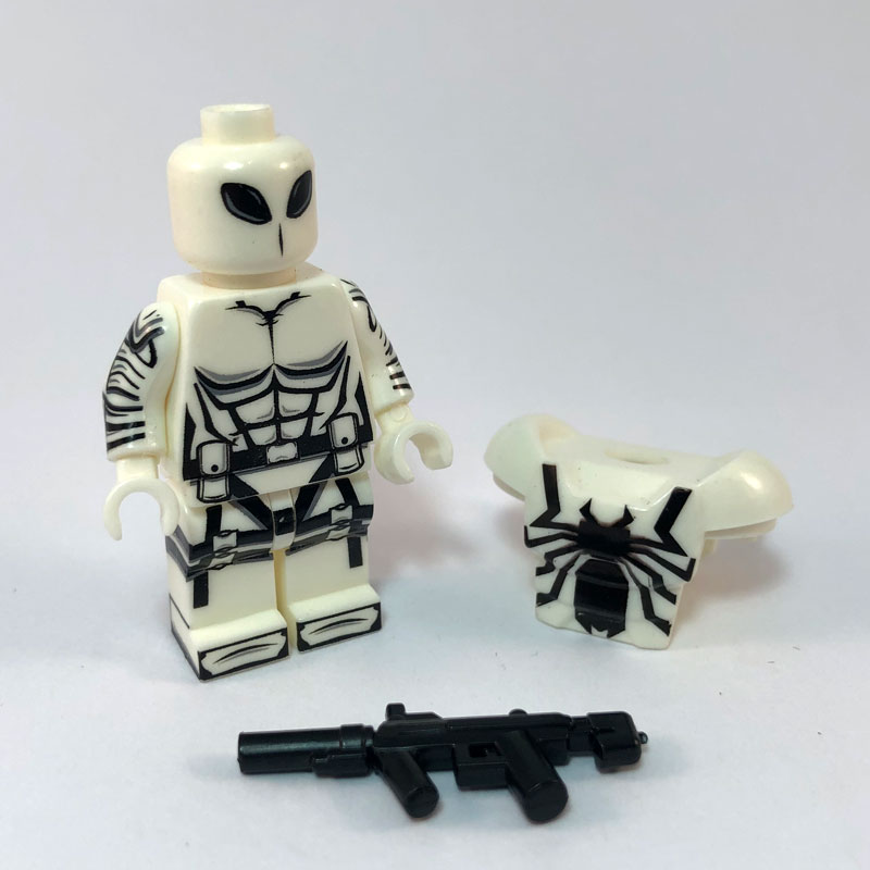 Agent Anti-Venom minifig accessories