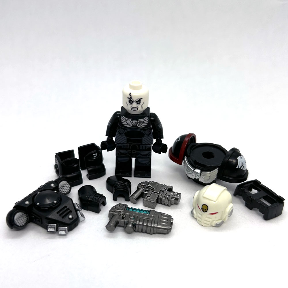Space Marine Minifig Raven Guard – accessories