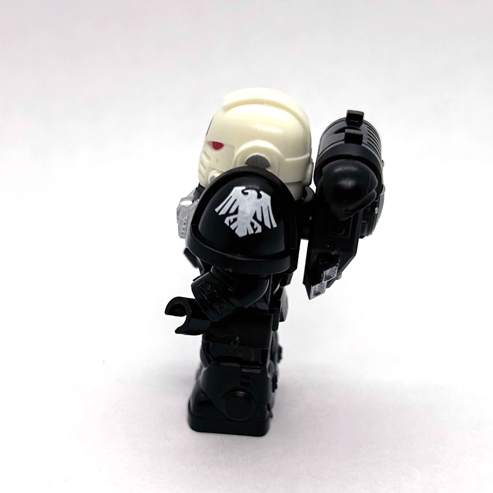 Space Marine Minifig Raven Guard – side