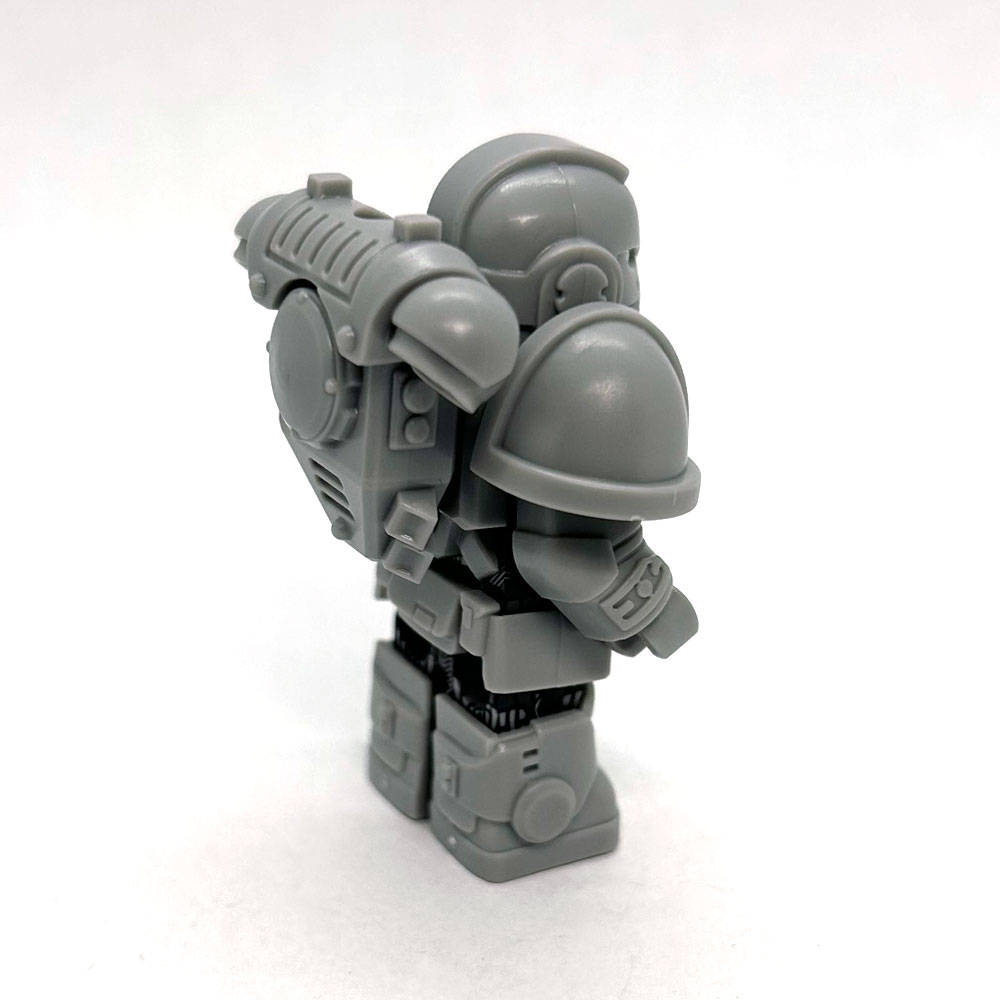 Space Marine Minifig Unpainted – rear